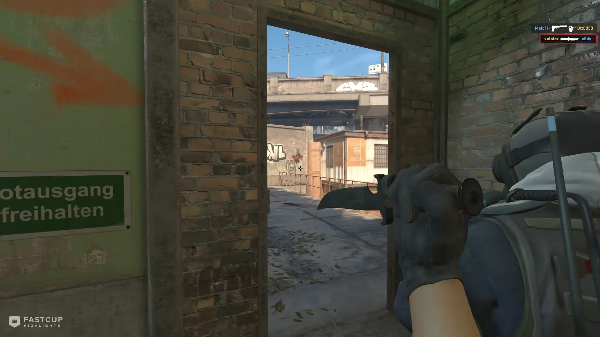 4K and 1v3 clutch with P250 and Knife | FASTCUP